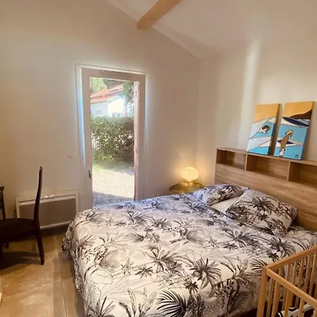 Casa vacanze Maison Avec Jardin Et Accès Wi-fi à - Fr-1-413-260 *